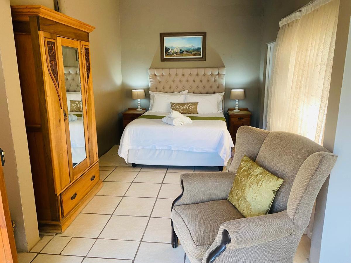 Oaksrest Vineyards Guest Farm Ξενοδοχείο Ladismith Εξωτερικό φωτογραφία