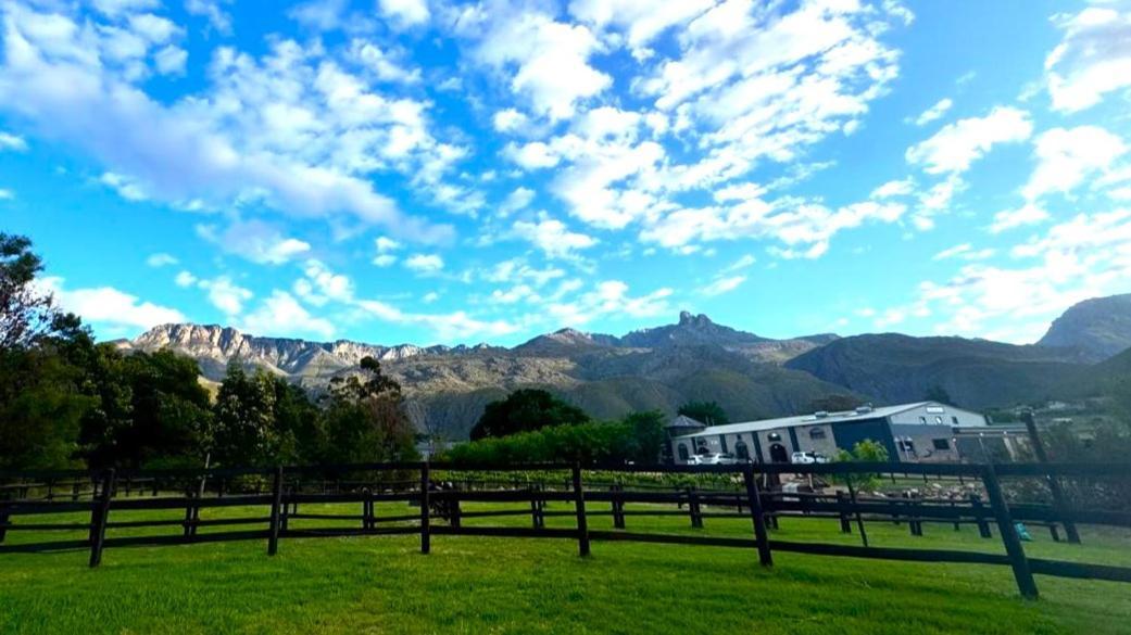 Oaksrest Vineyards Guest Farm Ξενοδοχείο Ladismith Εξωτερικό φωτογραφία